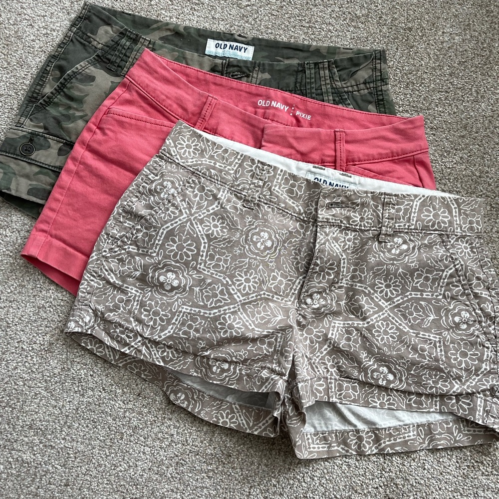 Three pair of Old Navy shorts